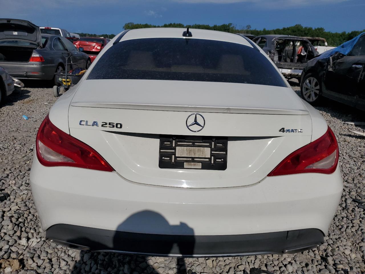 WDDSJ4GB9JN598829 2018 Mercedes-Benz Cla 250 4Matic