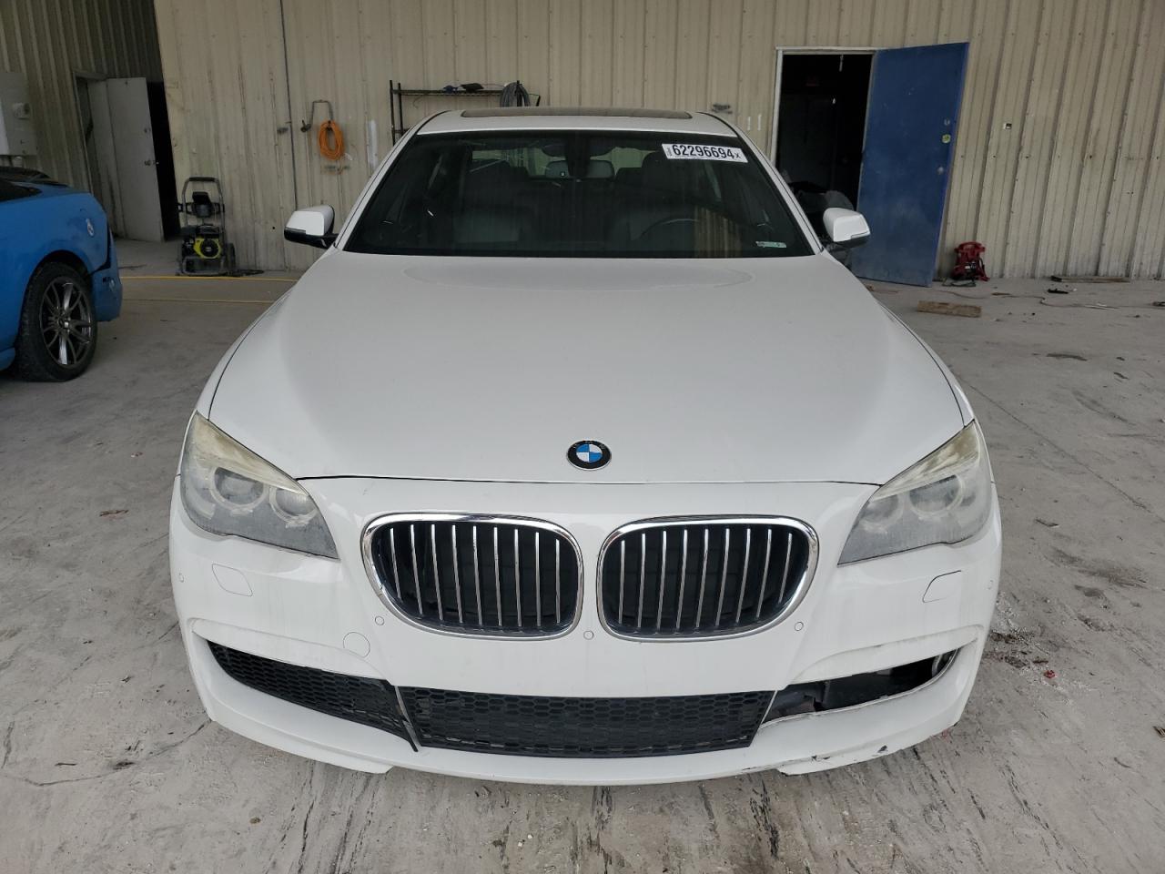 VIN WBAYA6C5XDD143639 2013 BMW 7 SERIES no.5