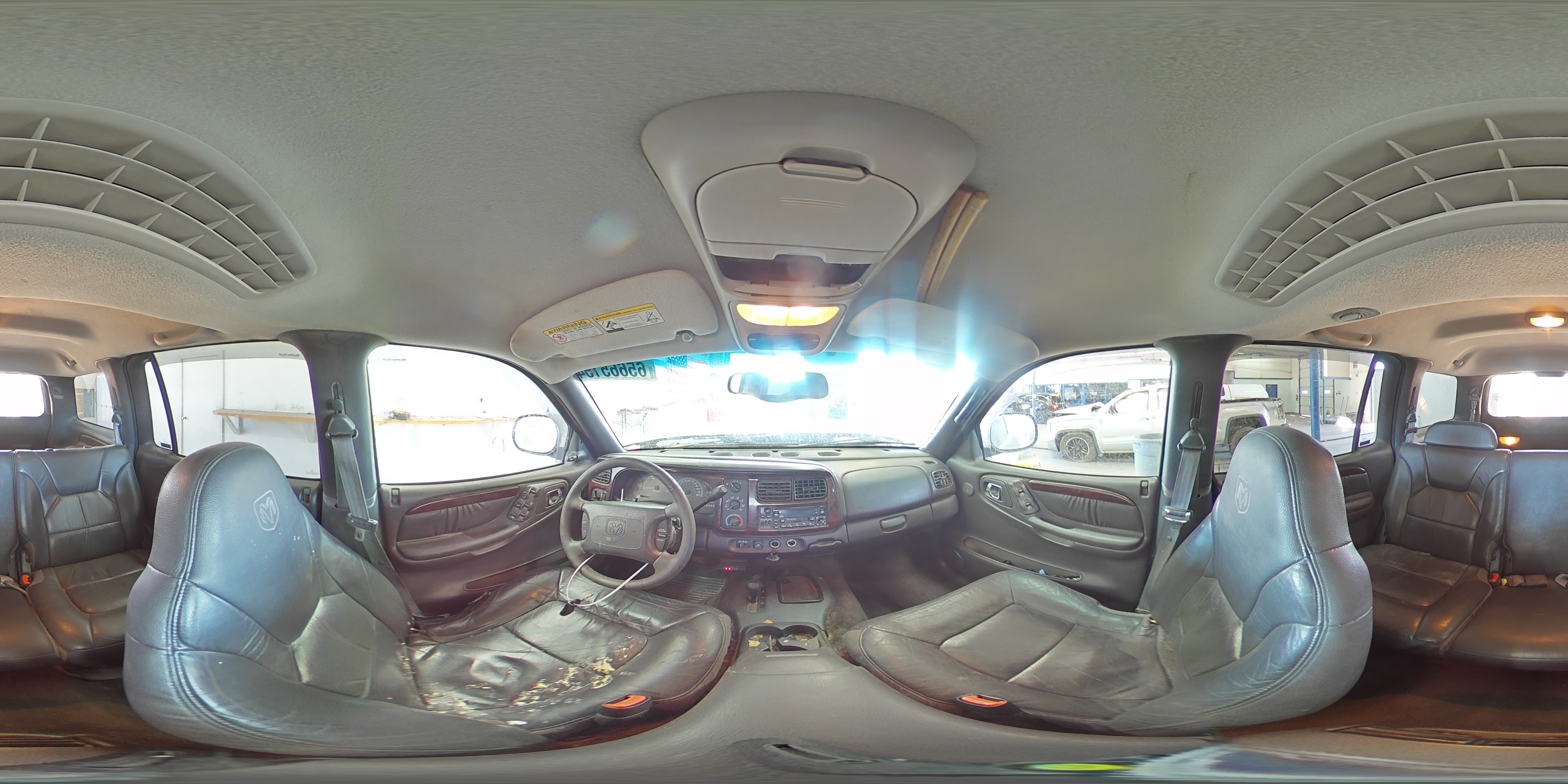 2000 Dodge Durango VIN: 1B4HS28Z0YF174572 Lot: 65665154