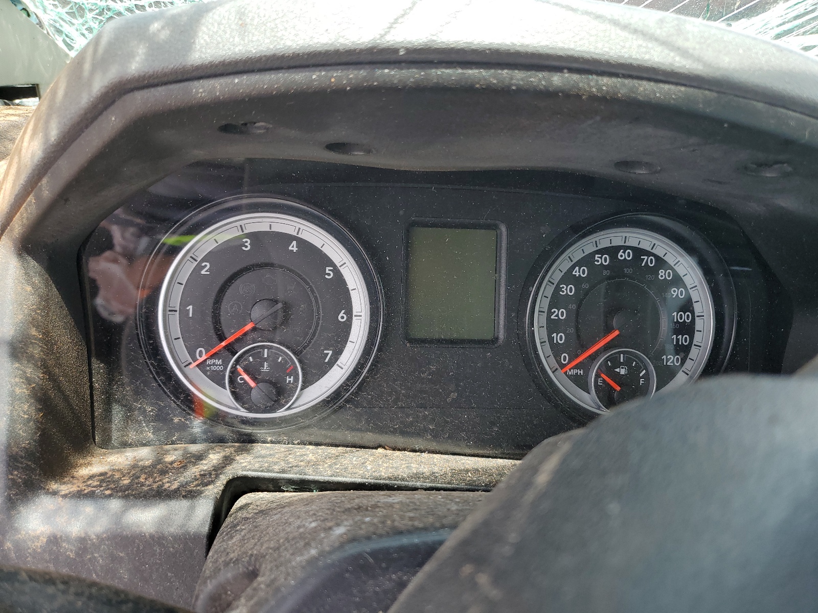 1C6RR6LT2FS650216 2015 Ram 1500 Slt