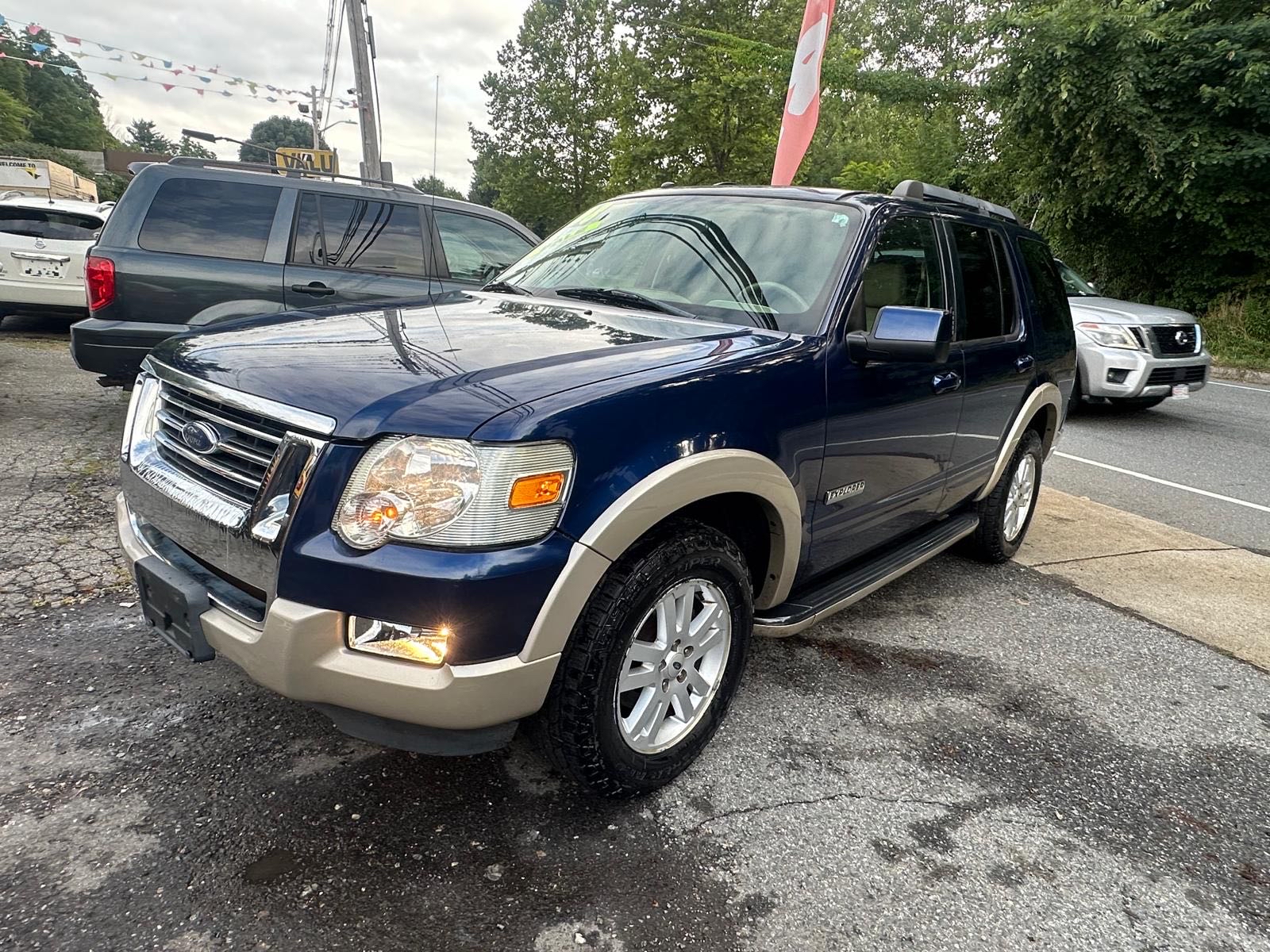 1FMEU74E08UA89674 2008 Ford Explorer Eddie Bauer