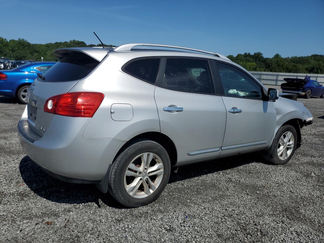 2013 Nissan Rogue - Image 3
