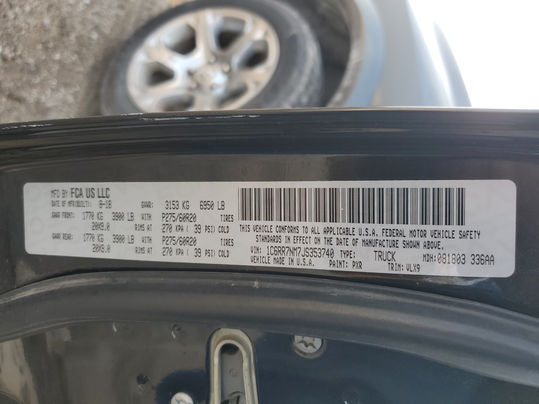 1C6RR7NM7JS353740 2018 Ram 1500 Laramie