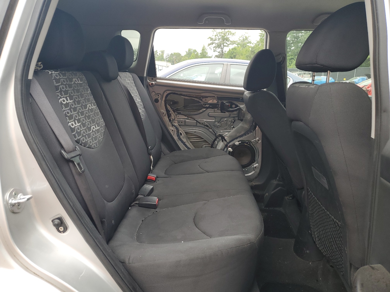 KNDJT2A22B7711717 2011 Kia Soul +