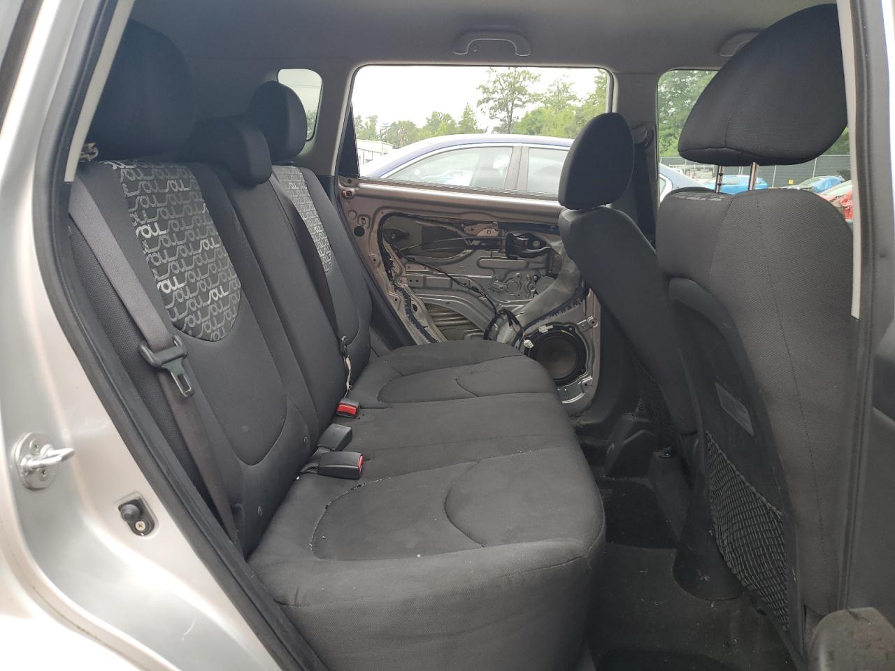 2011 Kia Soul + VIN: KNDJT2A22B7711717 Lot: 65257124