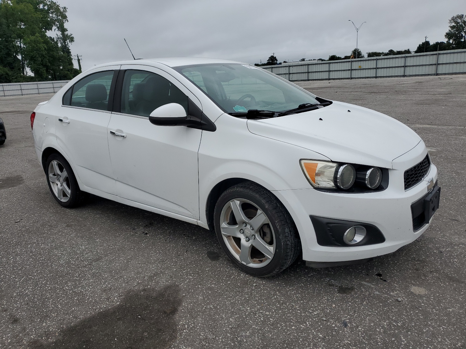 1G1JE5SB5F4124924 2015 Chevrolet Sonic Ltz