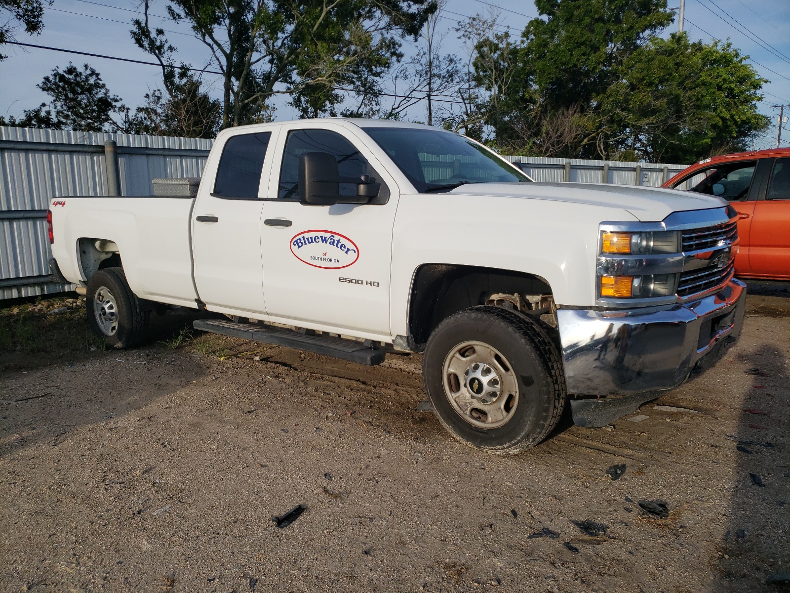 2018 Chevrolet Silverado K2500 Heavy Duty vin: 1GC2KUEGXJZ112012