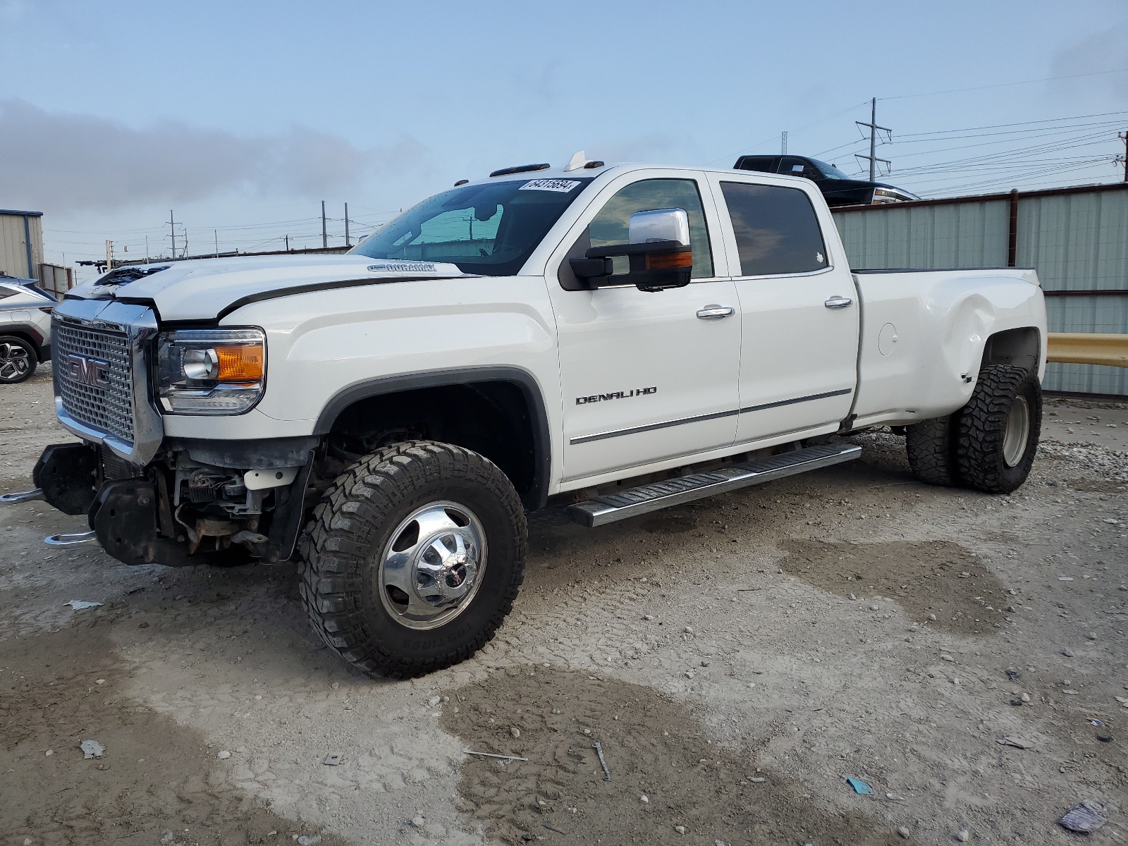 2017 GMC Sierra K3500 Denali vin: 1GT42YEY2HF176405