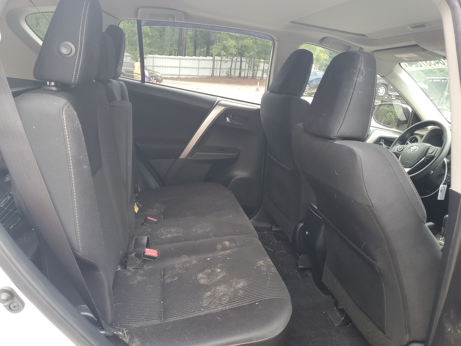 JTMWFREVXFD073802 2015 Toyota Rav4 Xle