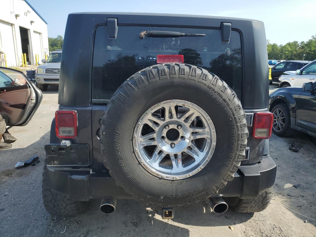 2008 Jeep Wrangler X VIN: 1J4FA24108L559011 Lot: 64875594