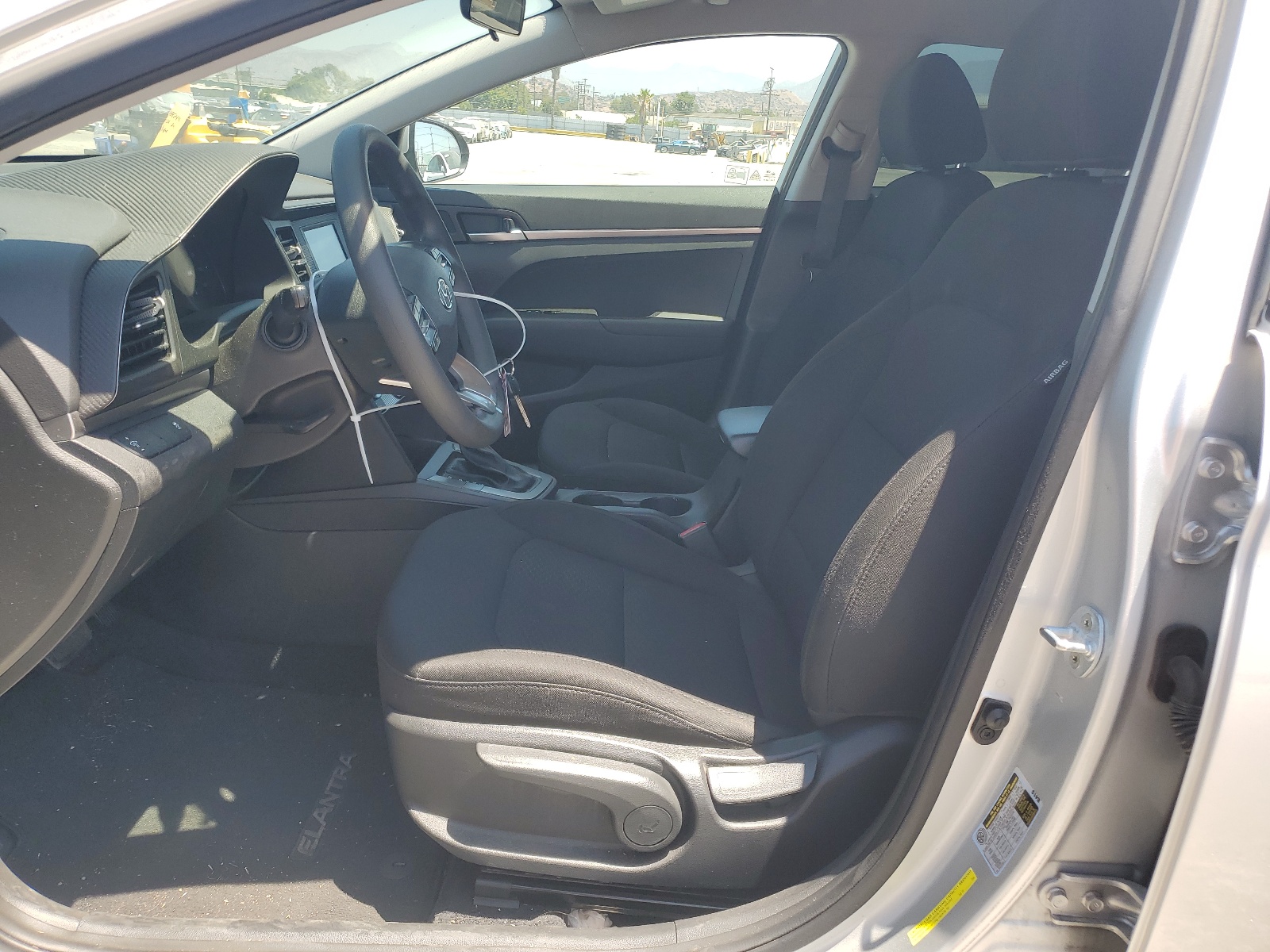 5NPD74LF5KH440967 2019 Hyundai Elantra Se