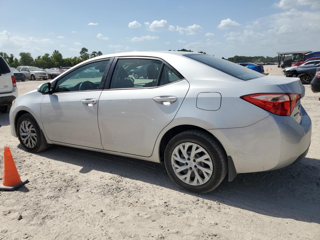 2017 Toyota Corolla L VIN: 5YFBURHE5HP715200 Lot: 61141714