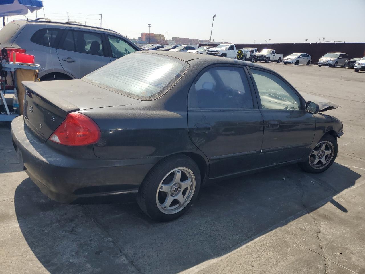 2004 Kia Spectra Base VIN: KNAFB121645313639 Lot: 61915034