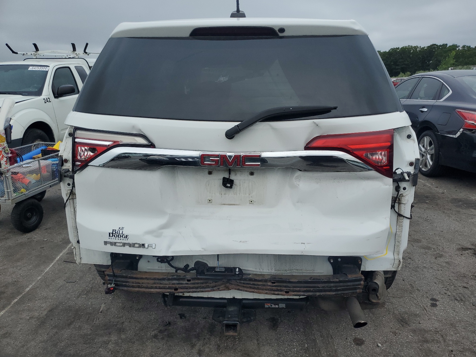 1GKKNKLA7HZ155540 2017 GMC Acadia Sle