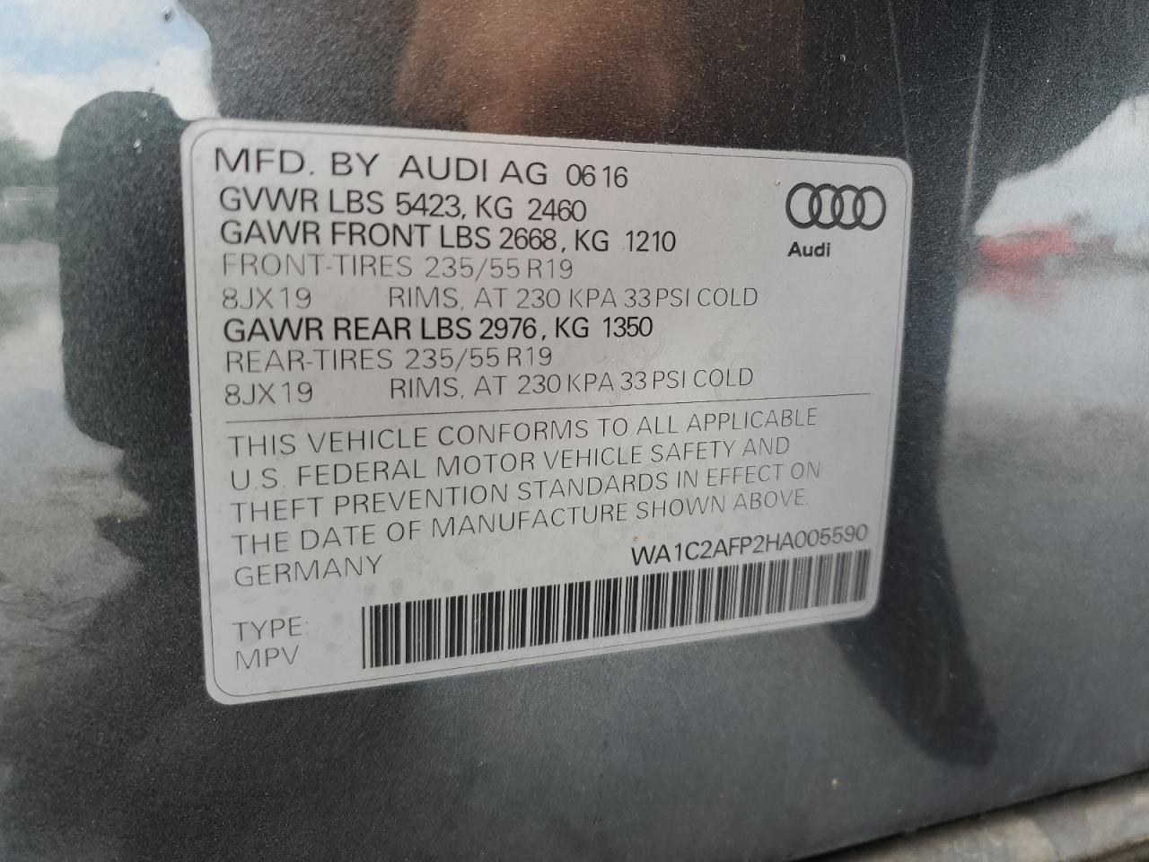 WA1C2AFP2HA005590 2017 Audi Q5 Premium