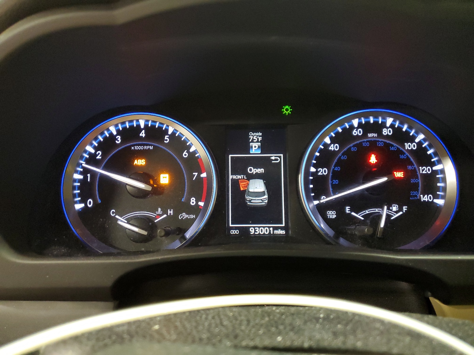 5TDKKRFH8GS168075 2016 Toyota Highlander Xle