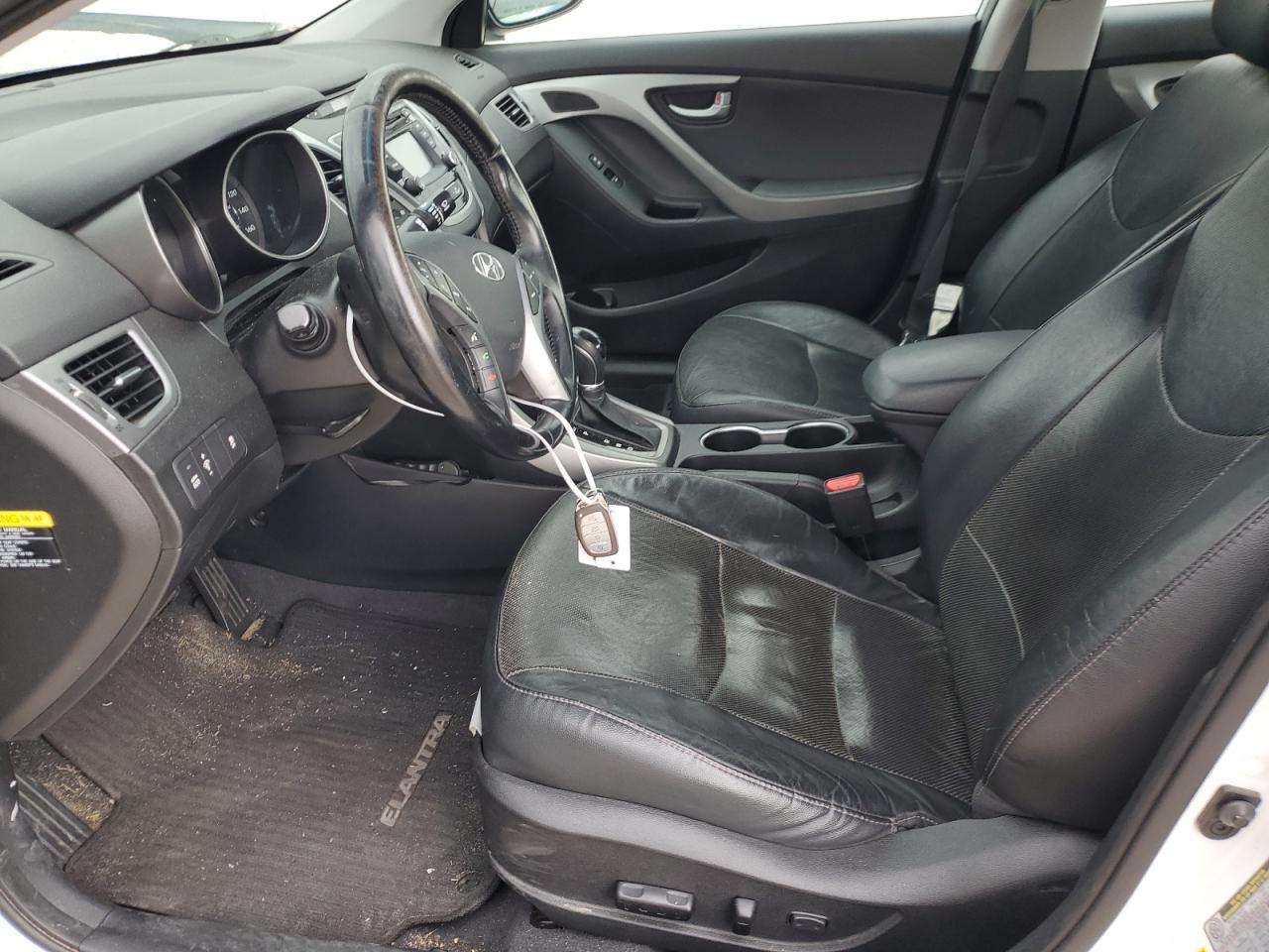 2016 Hyundai Elantra Se VIN: 5NPDH4AE7GH717777 Lot: 61191434