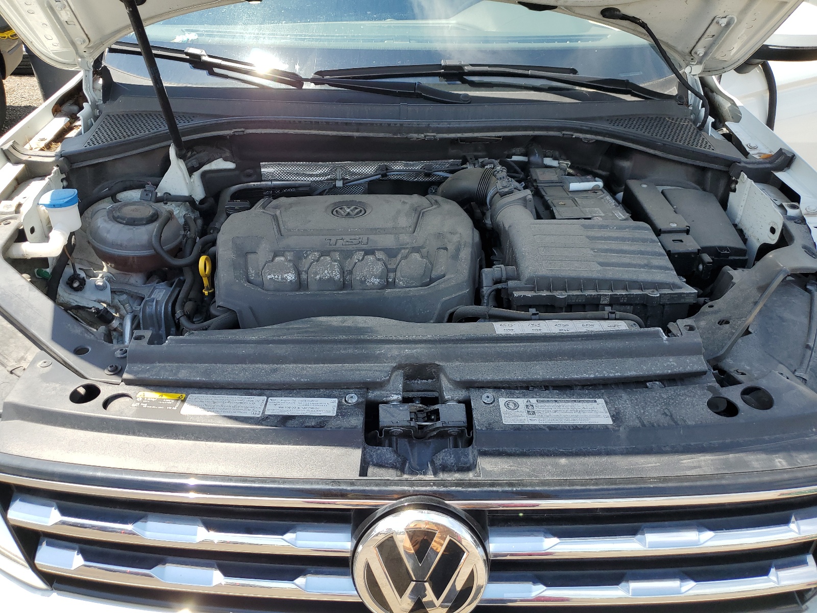 3VV2B7AX7JM115928 2018 Volkswagen Tiguan Se