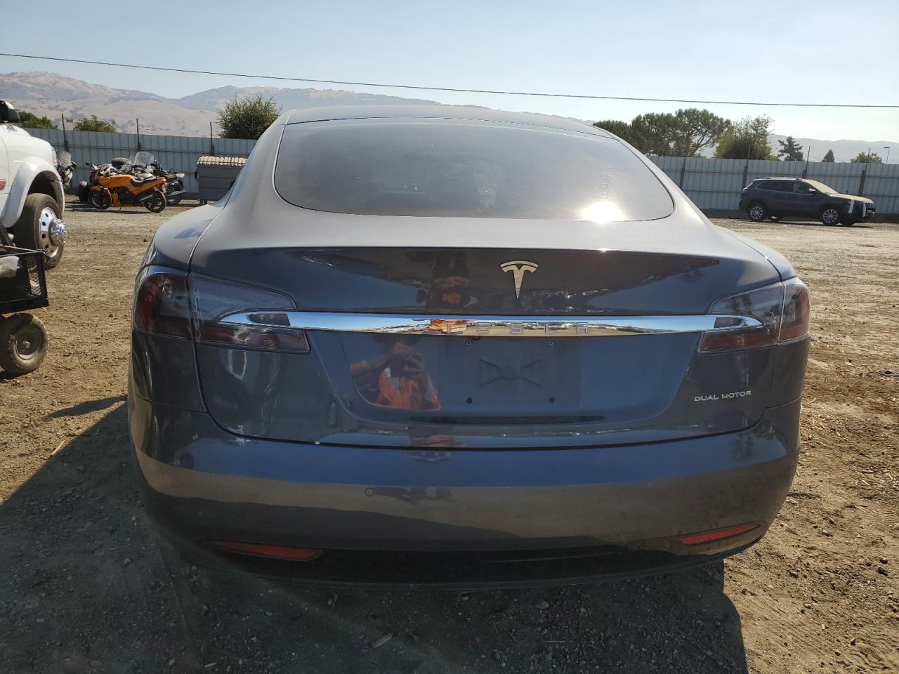 2020 Tesla Model S VIN: 5YJSA1E24LF363493 Lot: 65558544