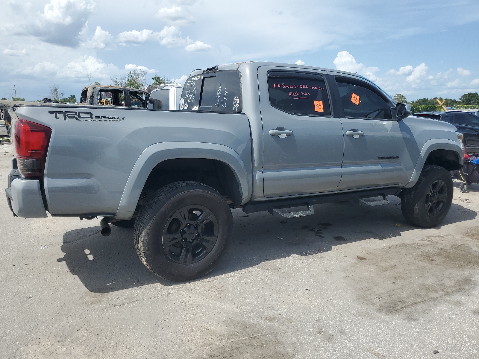 2019 Toyota Tacoma Double Cab vin: 5TFAZ5CN3KX079737