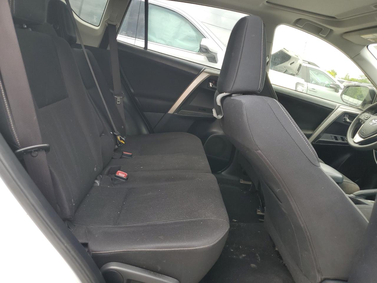 2015 Toyota Rav4 Xle VIN: JTMRFREV0FD127976 Lot: 63102414