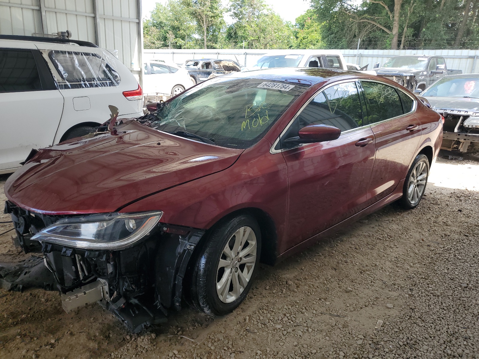 2015 Chrysler 200 Limited vin: 1C3CCCAB4FN723534