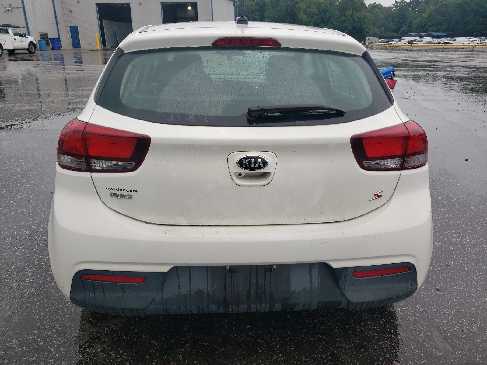 3KPA25AB5JE088015 2018 Kia Rio Lx