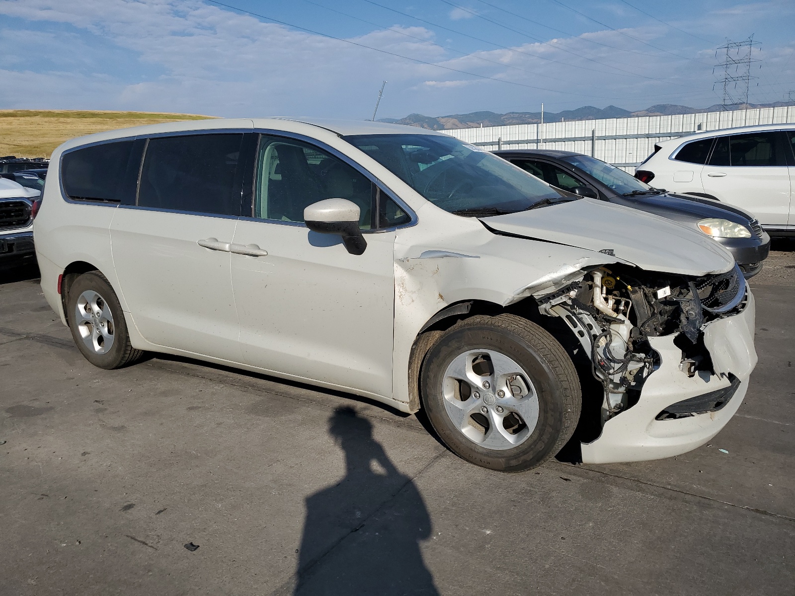 2C4RC1CG8HR598045 2017 Chrysler Pacifica Lx