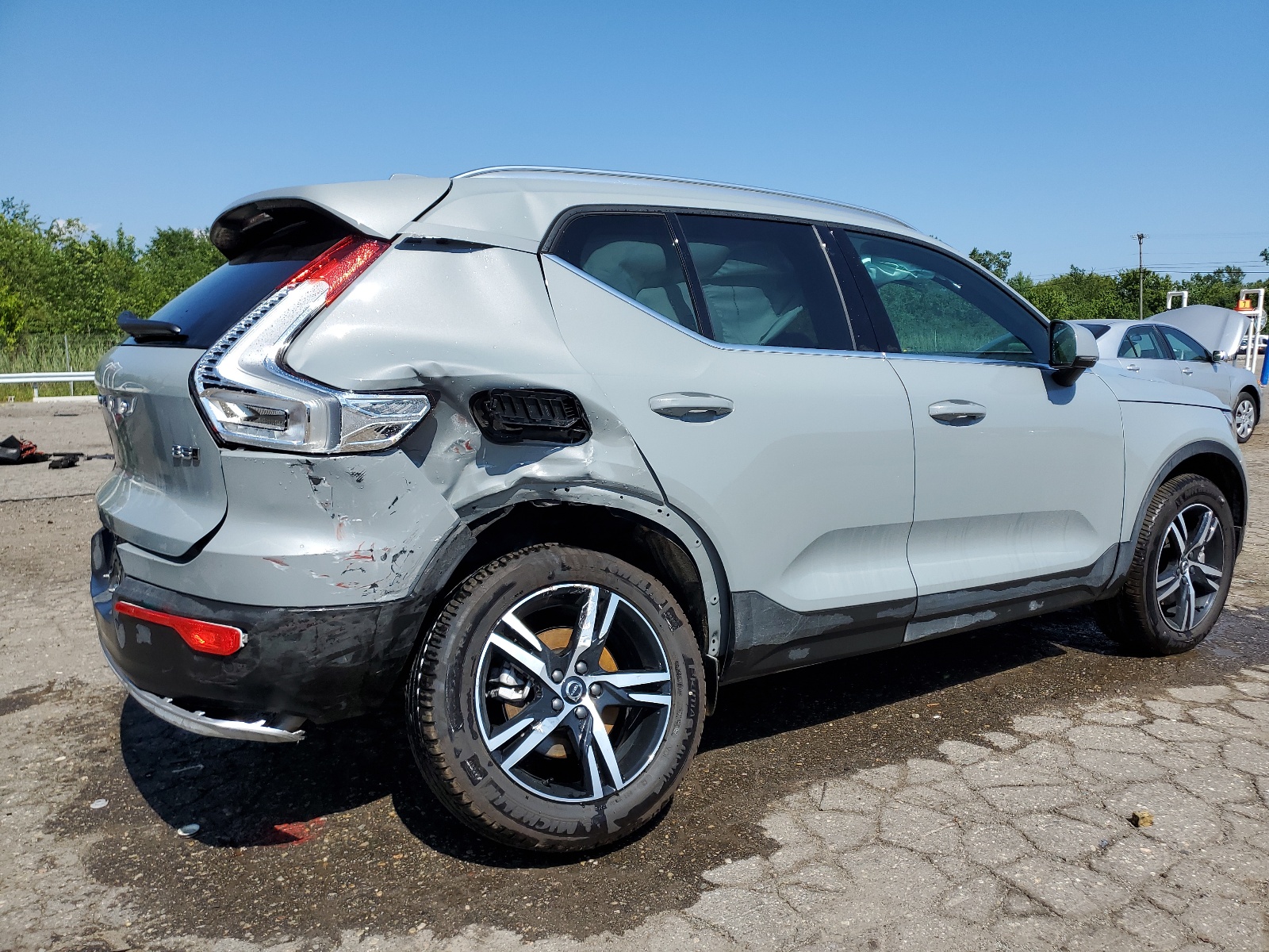 YV4L12UK5R2343905 2024 Volvo Xc40 Core