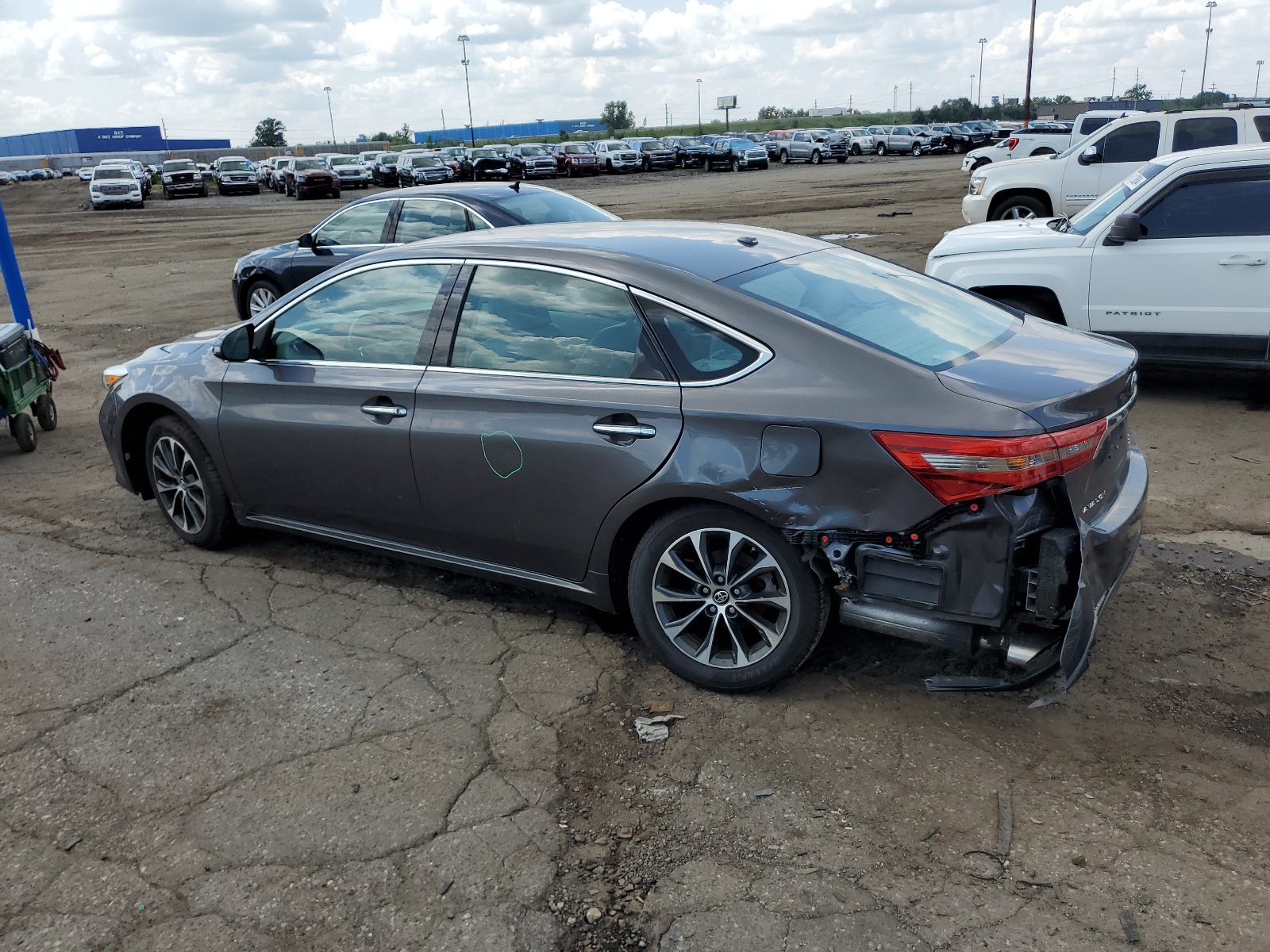 4T1BK1EB8GU230290 2016 Toyota Avalon Xle