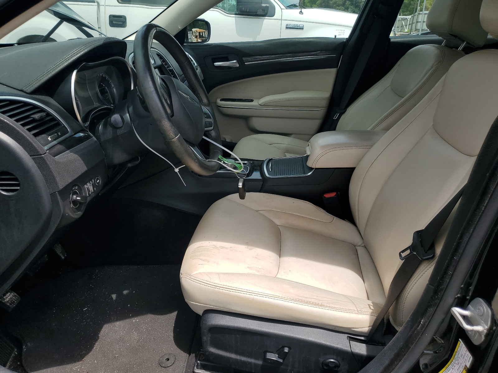 2C3CCAAG5JH249692 2018 Chrysler 300 Touring