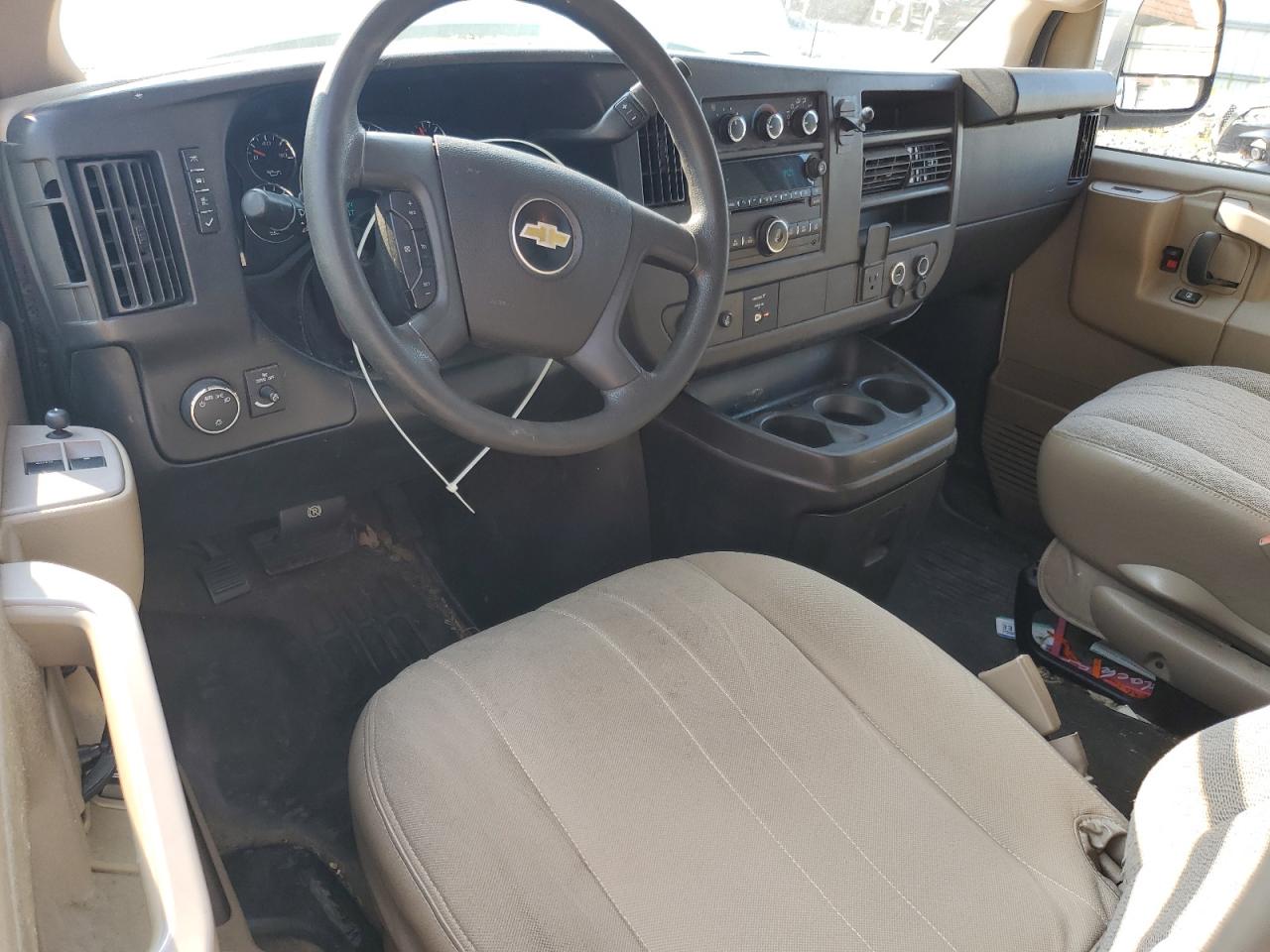 2017 Chevrolet Express G2500 VIN: 1GCWGAFF1H1290052 Lot: 64233974