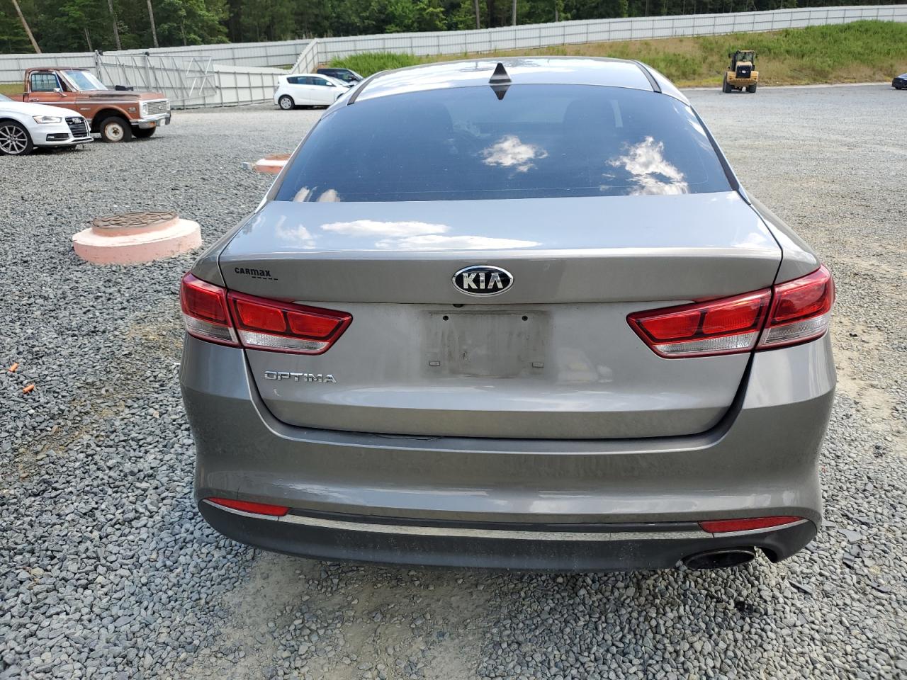 2017 Kia Optima Lx VIN: 5XXGT4L30HG126436 Lot: 62818764