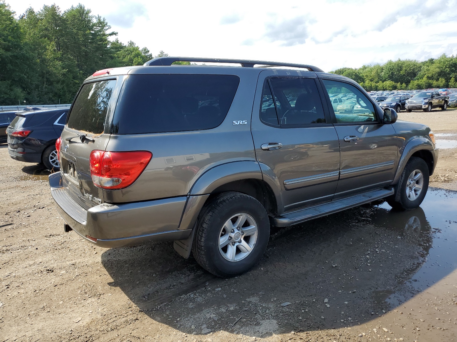 5TDBT44AX5S238114 2005 Toyota Sequoia Sr5