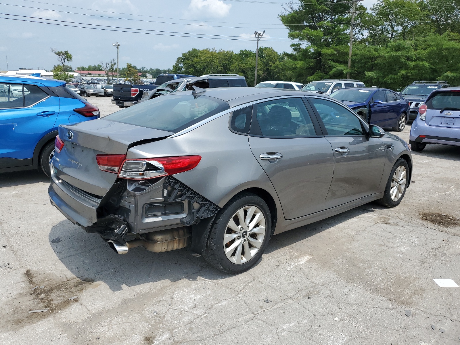 5xxgt4l39hg123552 5XXGT4L39HG123552 2017 Kia Optima Lx