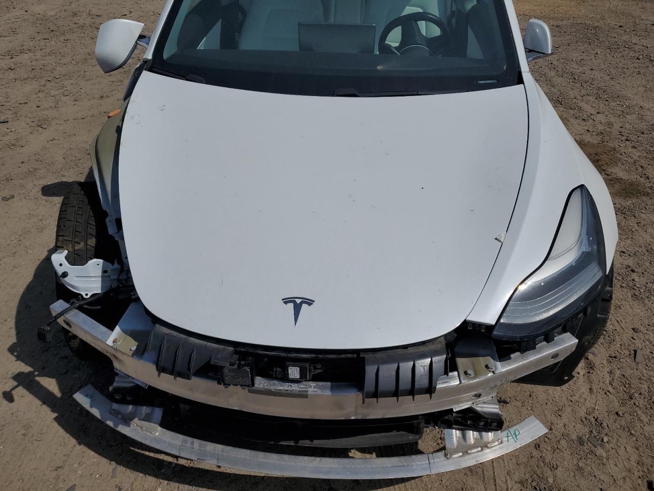 5YJ3E1EB3JF101177 2018 Tesla Model 3