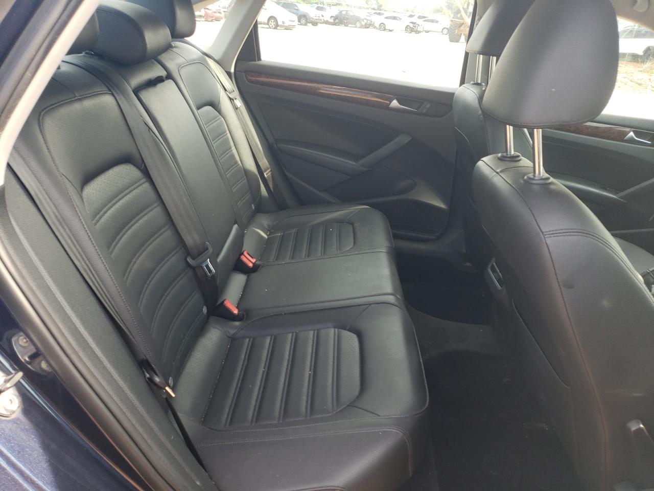 2013 Volkswagen Passat Sel VIN: 1VWCP7A36DC054382 Lot: 63277834