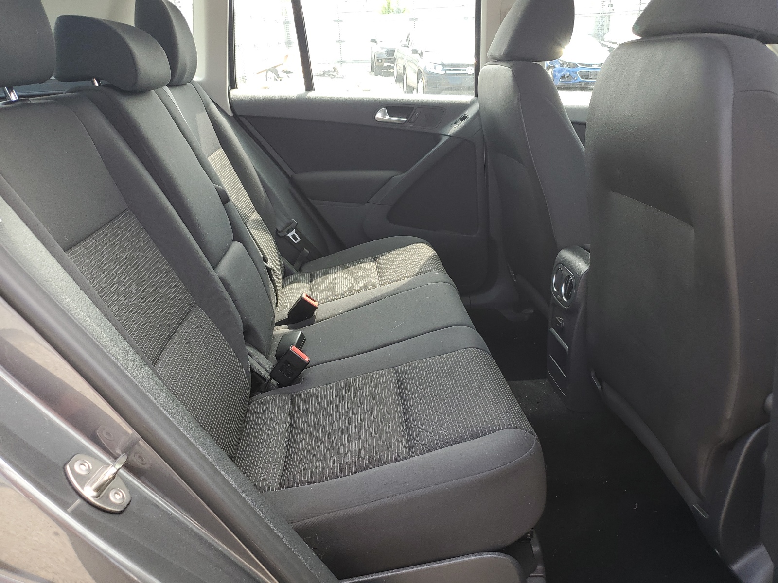 WVGAV3AX3EW581237 2014 Volkswagen Tiguan S