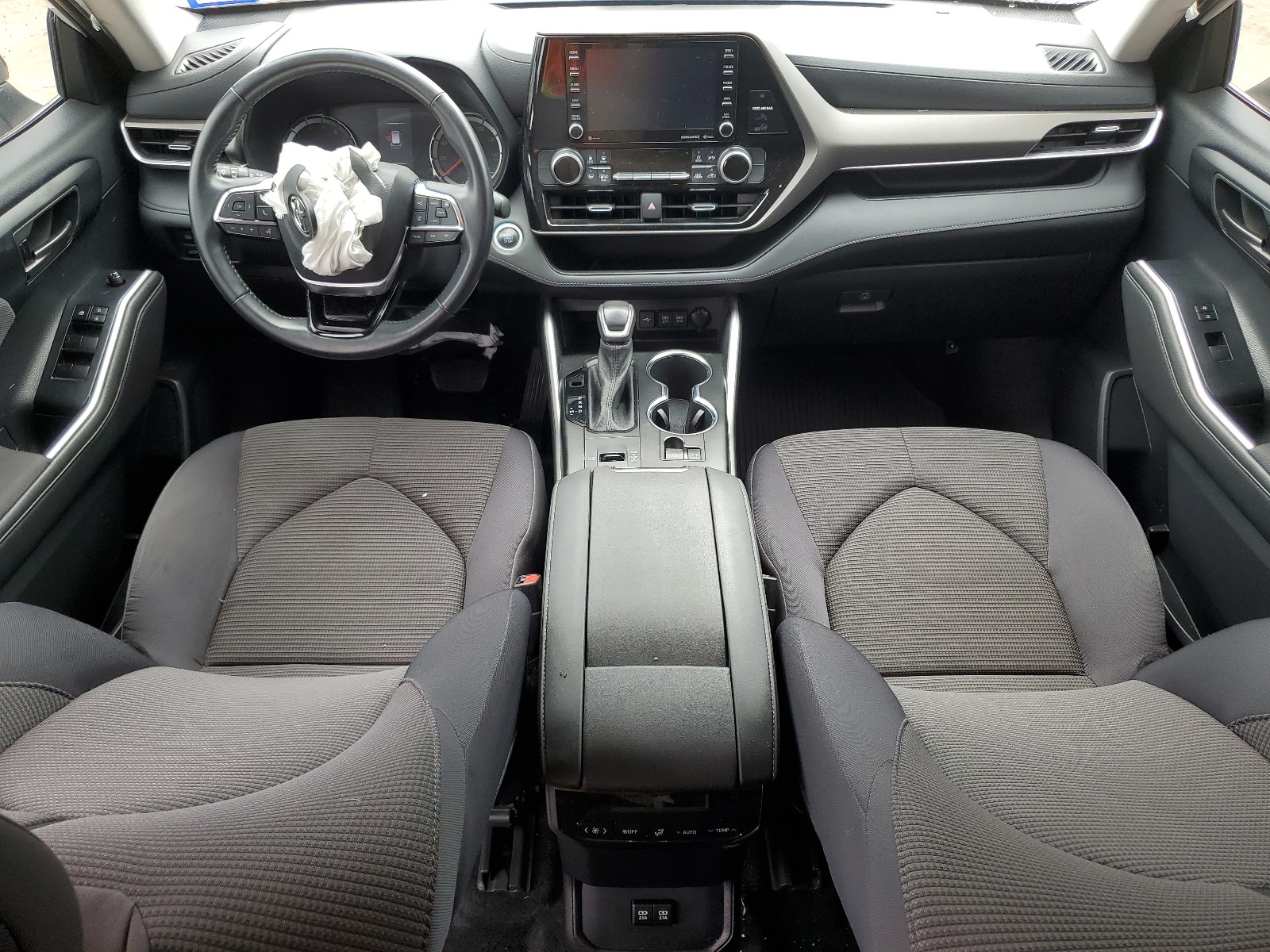 5TDZZRAHXMS057847 2021 Toyota Highlander L