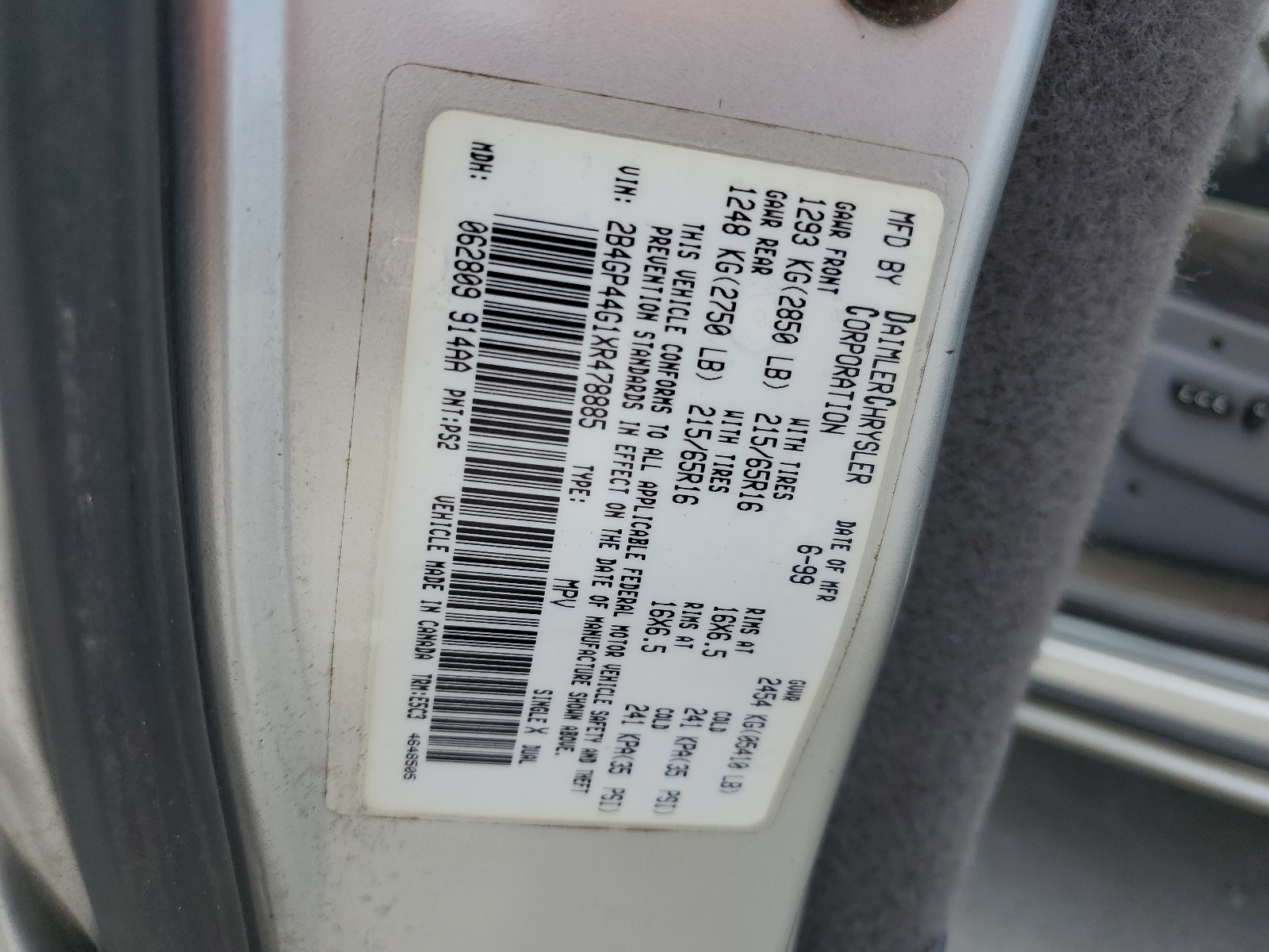 2B4GP44G1XR478885 1999 Dodge Grand Caravan Se