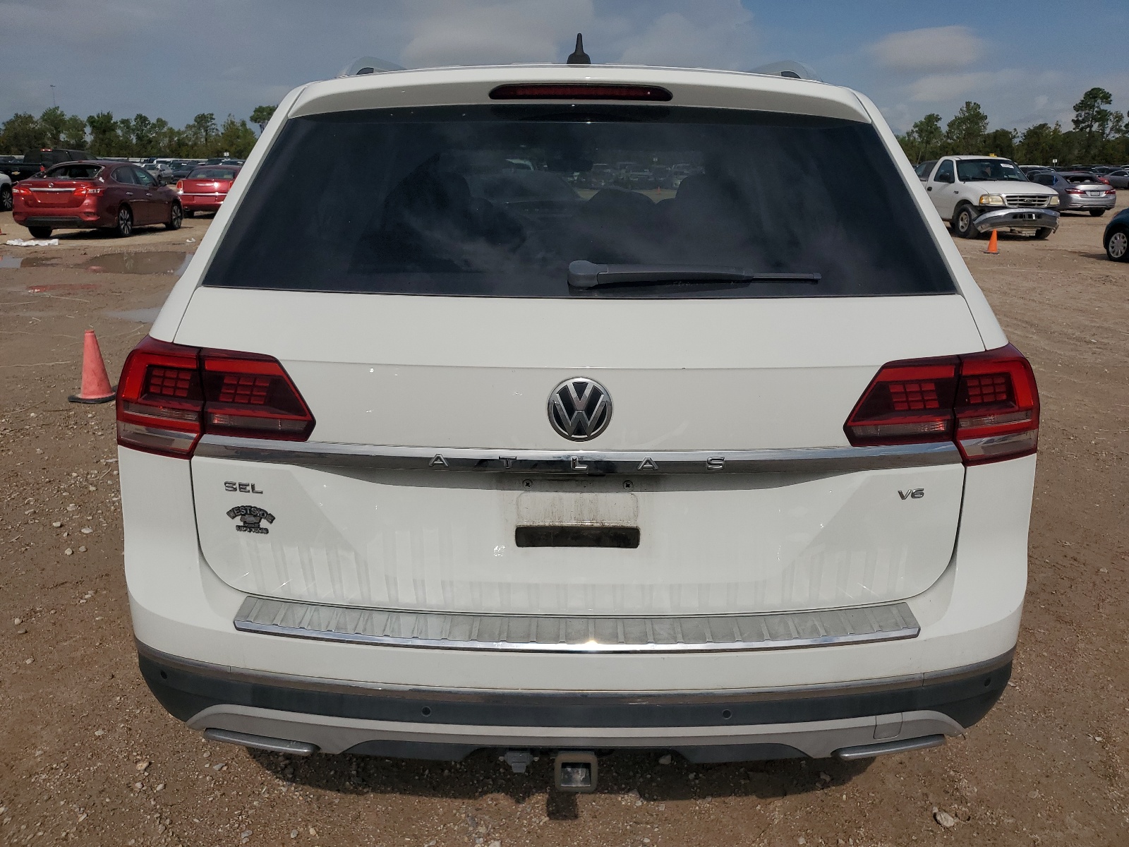 1V2ER2CAXKC576030 2019 Volkswagen Atlas Sel