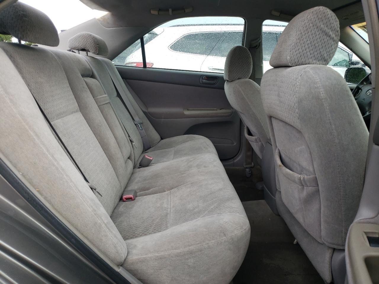 2004 Toyota Camry Le VIN: 4T1BE32K14U913998 Lot: 64759104