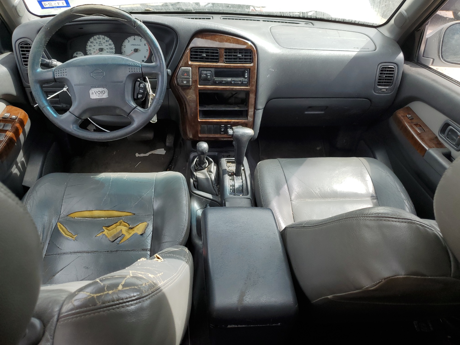 JN8AR07Y2YW418658 2000 Nissan Pathfinder Le