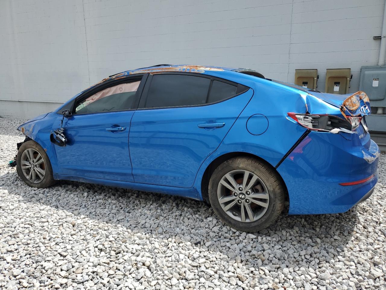 2018 Hyundai Elantra - Image 2