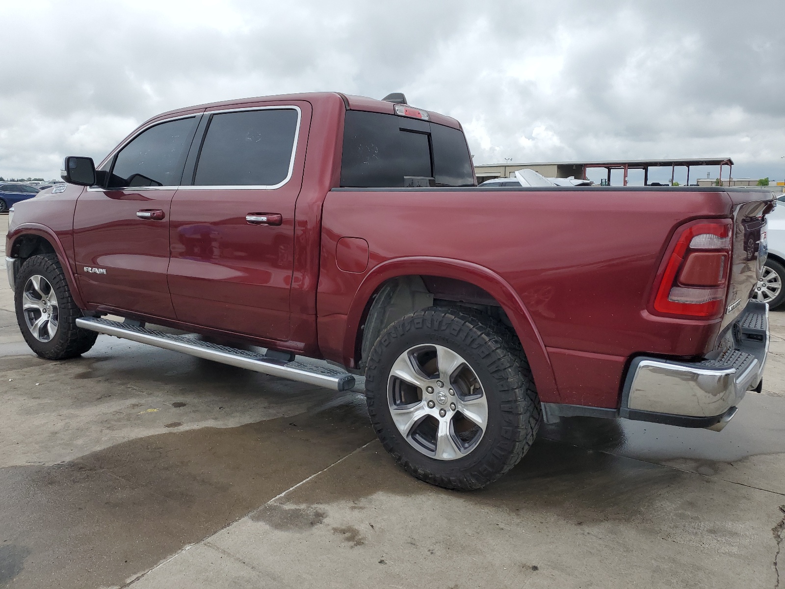 2019 Ram 1500 Laramie vin: 1C6SRFJT8KN521636