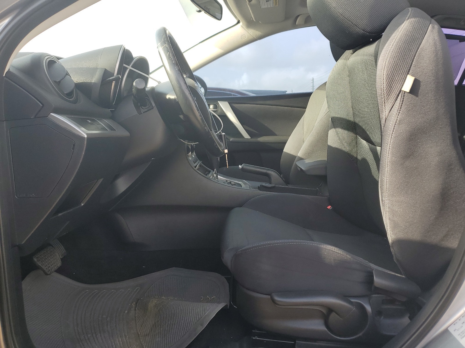 JM1BL1H51A1192563 2010 Mazda 3 S