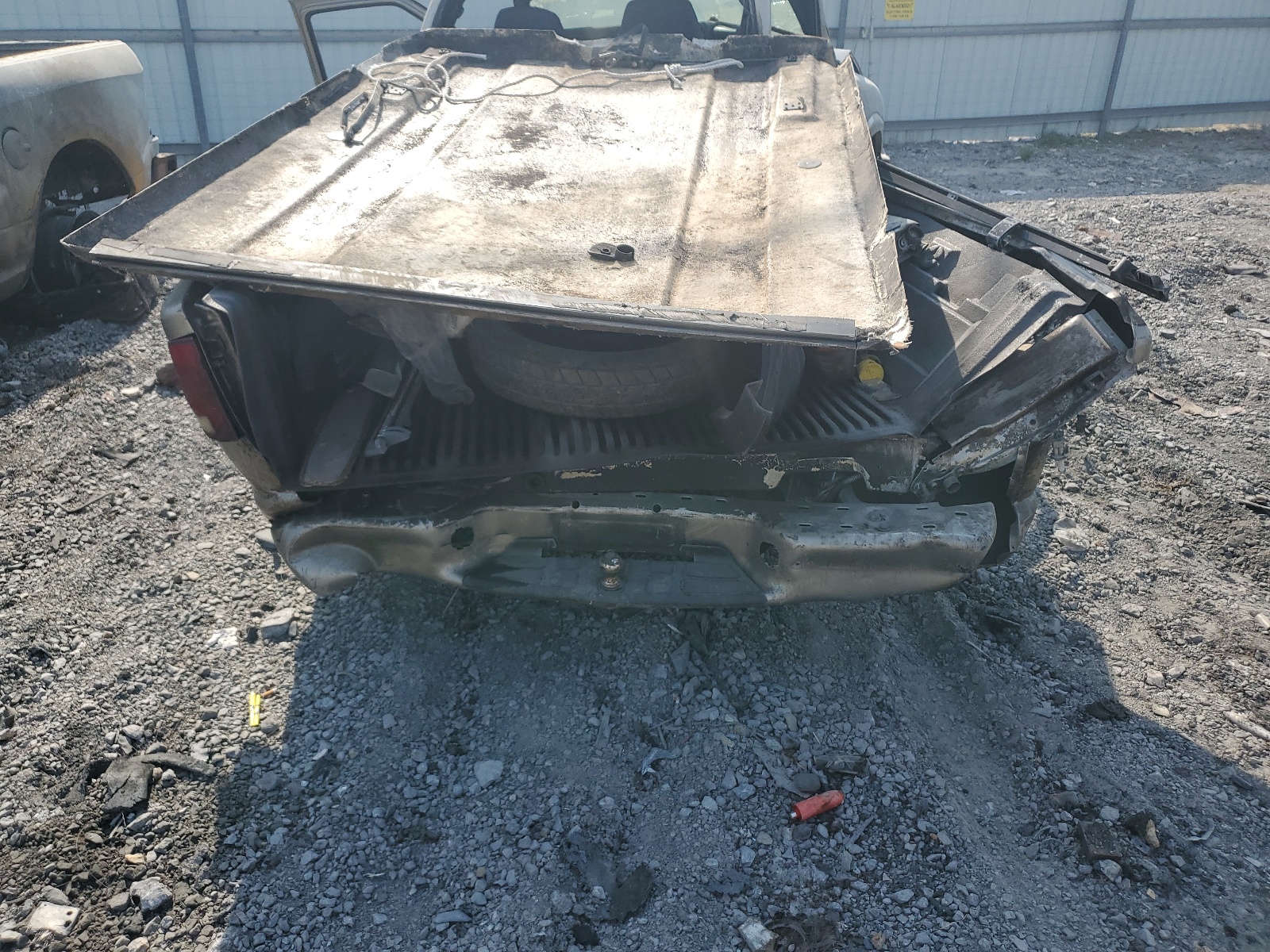 1GTCS14X238196677 2003 GMC Sonoma