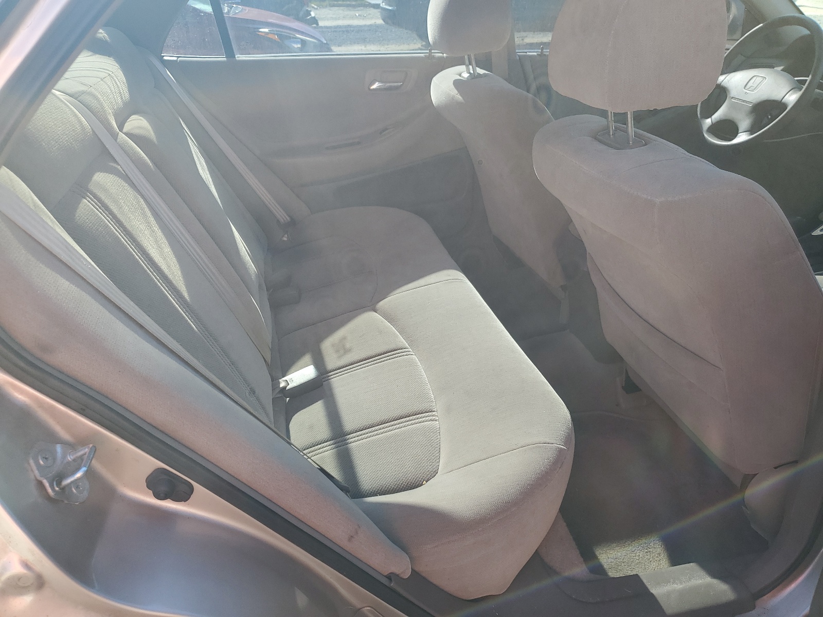 1HGCG5643YA077985 2000 Honda Accord Lx