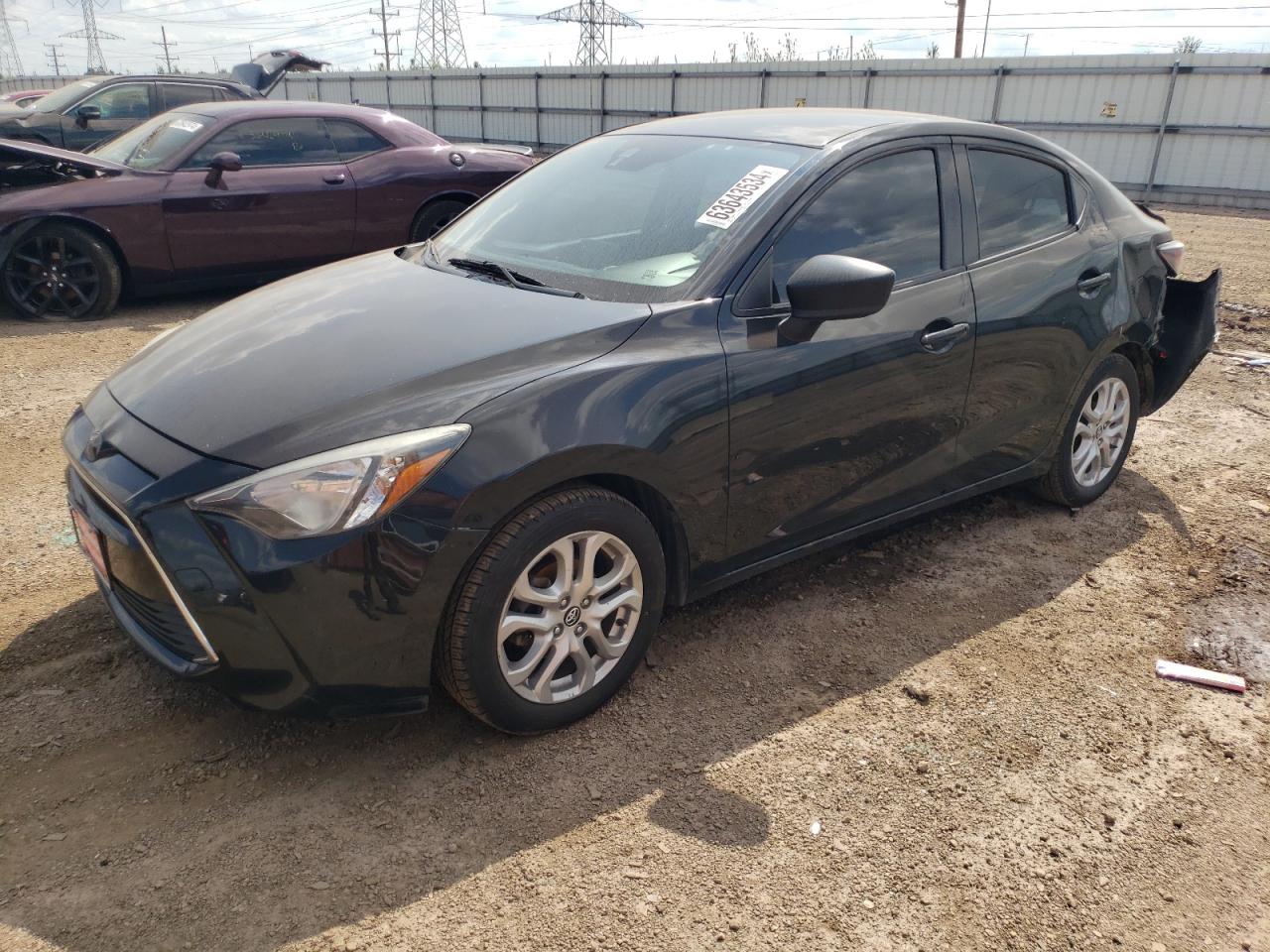 3MYDLBYV7HY186773 2017 Toyota Yaris Ia