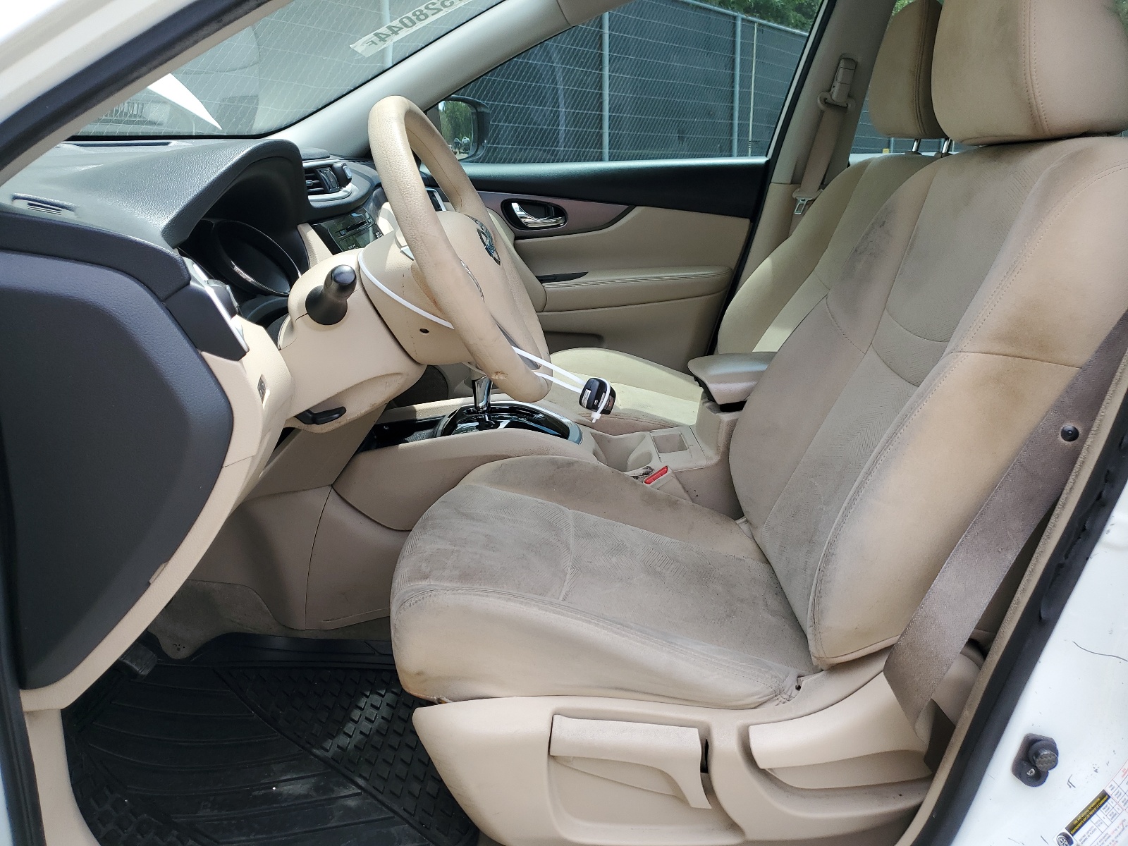 KNMAT2MTXFP592258 2015 Nissan Rogue S